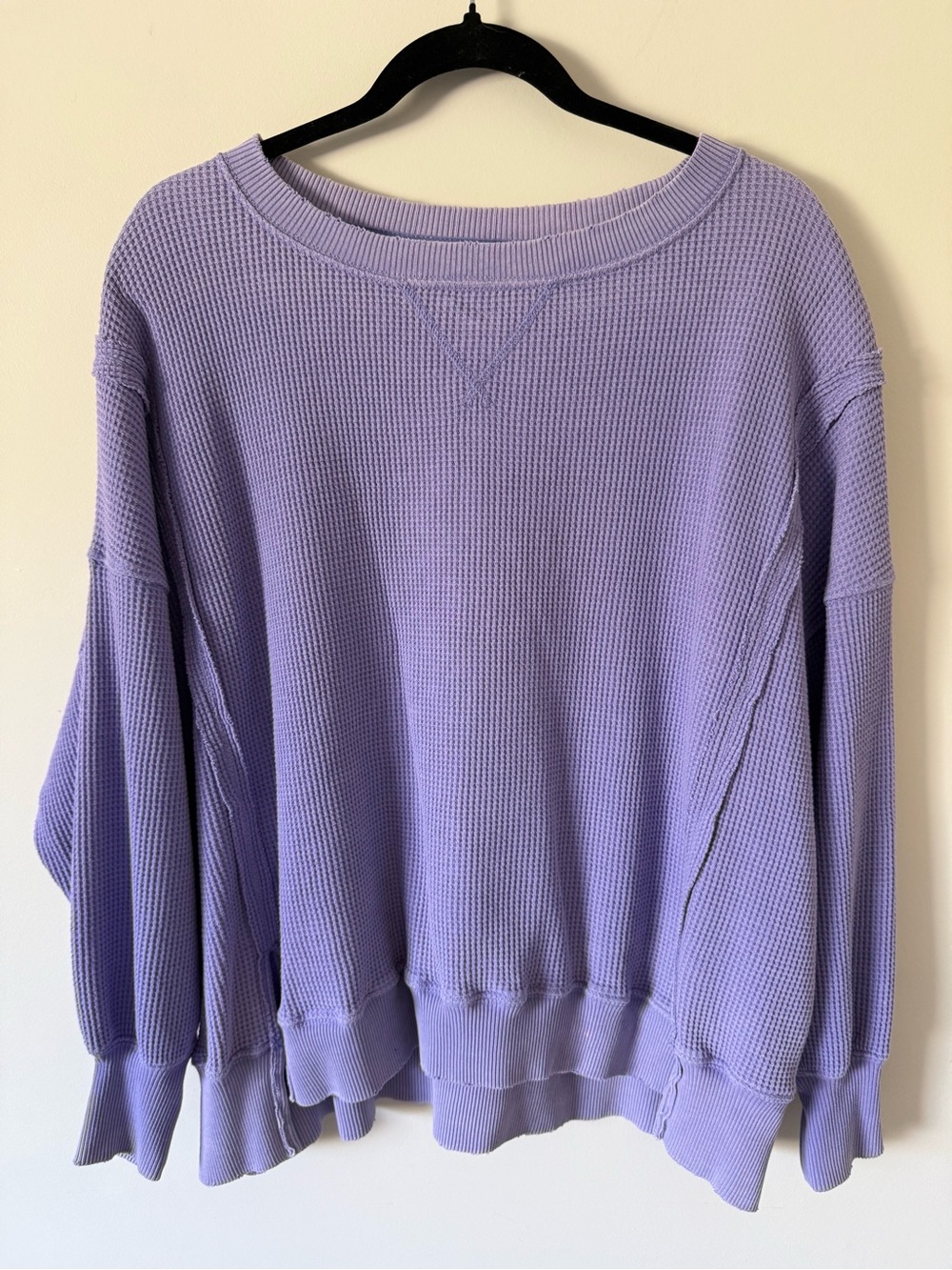 329 AMERICAN EAGLE SERIOUSLY LIVED IN CREWNECK